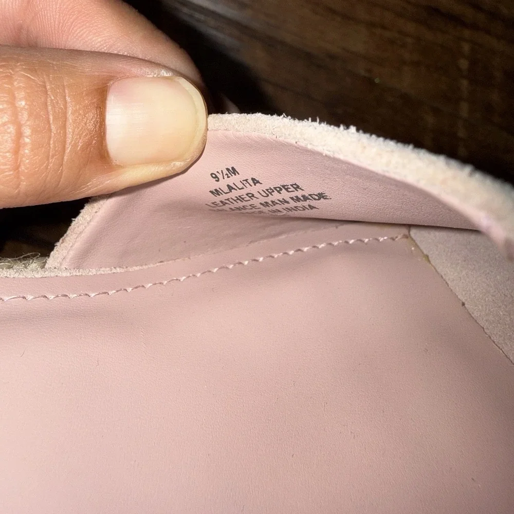 Marc Fisher size item